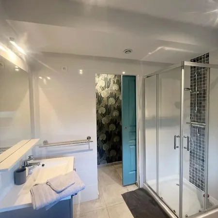 Mezzanine Cozy Proche Gare Et Canal Du Midi アパート カステルサラザン